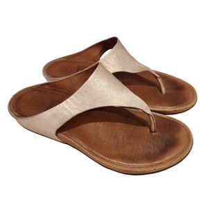 FitFlop Lulu 7.5 8 Rose Gold Leather Flip Flops T Strap Thong Wedge Sandals Meta